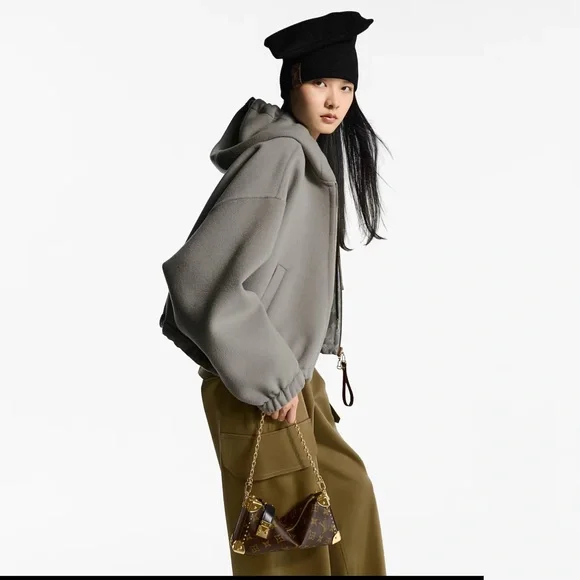 NWT! Louis Vuitton Slim Trunk Monogram Bag - Picture 2 of 10